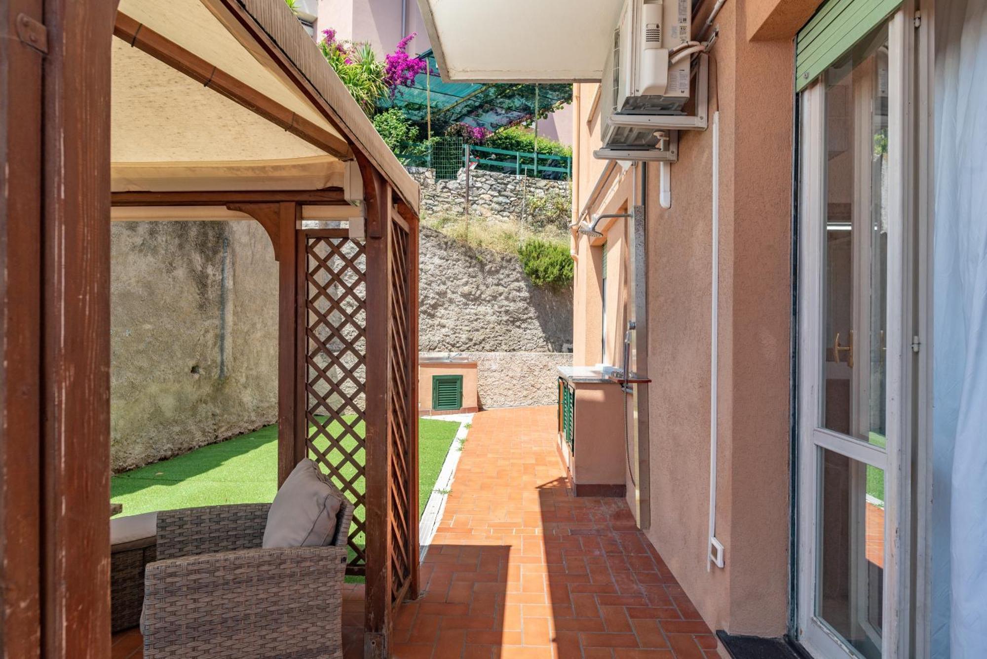 Casa Primavera Apartman Finale Ligure Kültér fotó